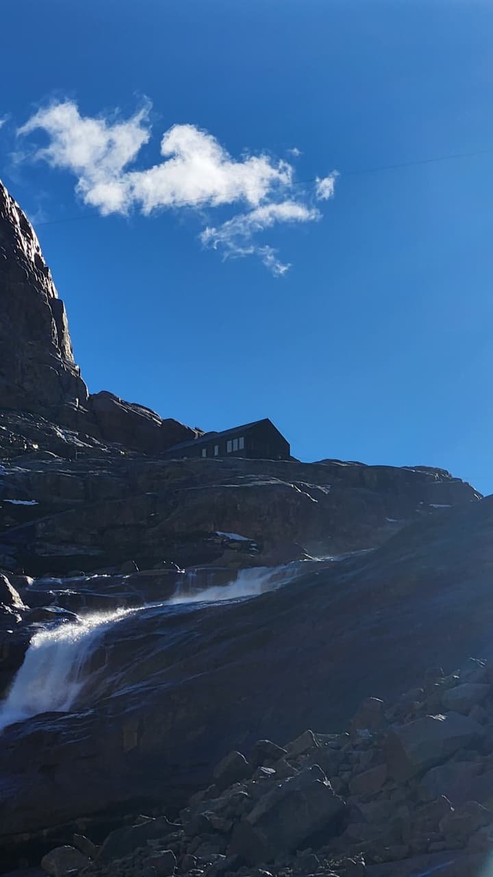 Refugio de los 14